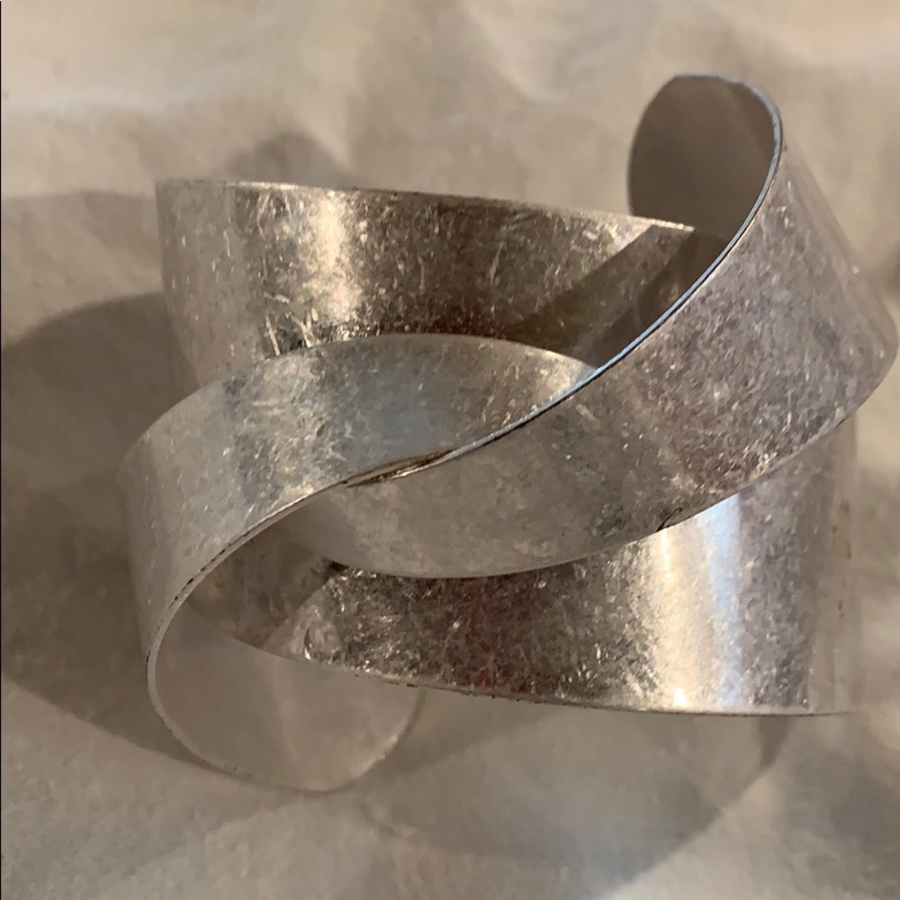 Women’s Silver Bracelet